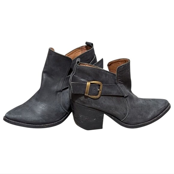 Jeffrey Campbell Ibiza Last Jonas Ankle Booties size 7.5 destressed pointed toe - Picture 10 of 11